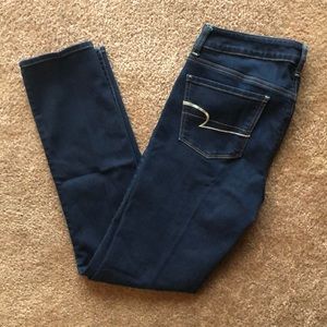 American Eagle dark wash skinny jeans